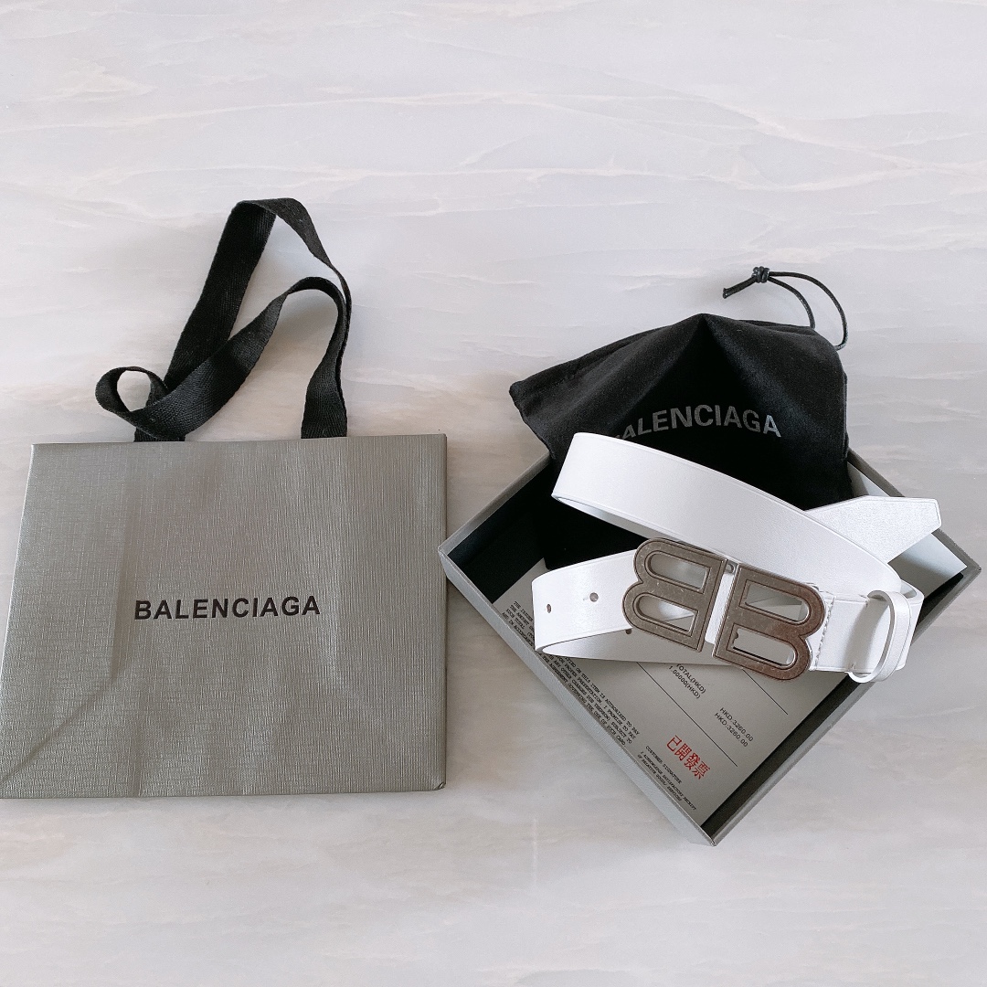 db9bf2_d67a1095861949cfa0aedad31ec8c96emv2.jpg Balenciaga Belt - Image 1