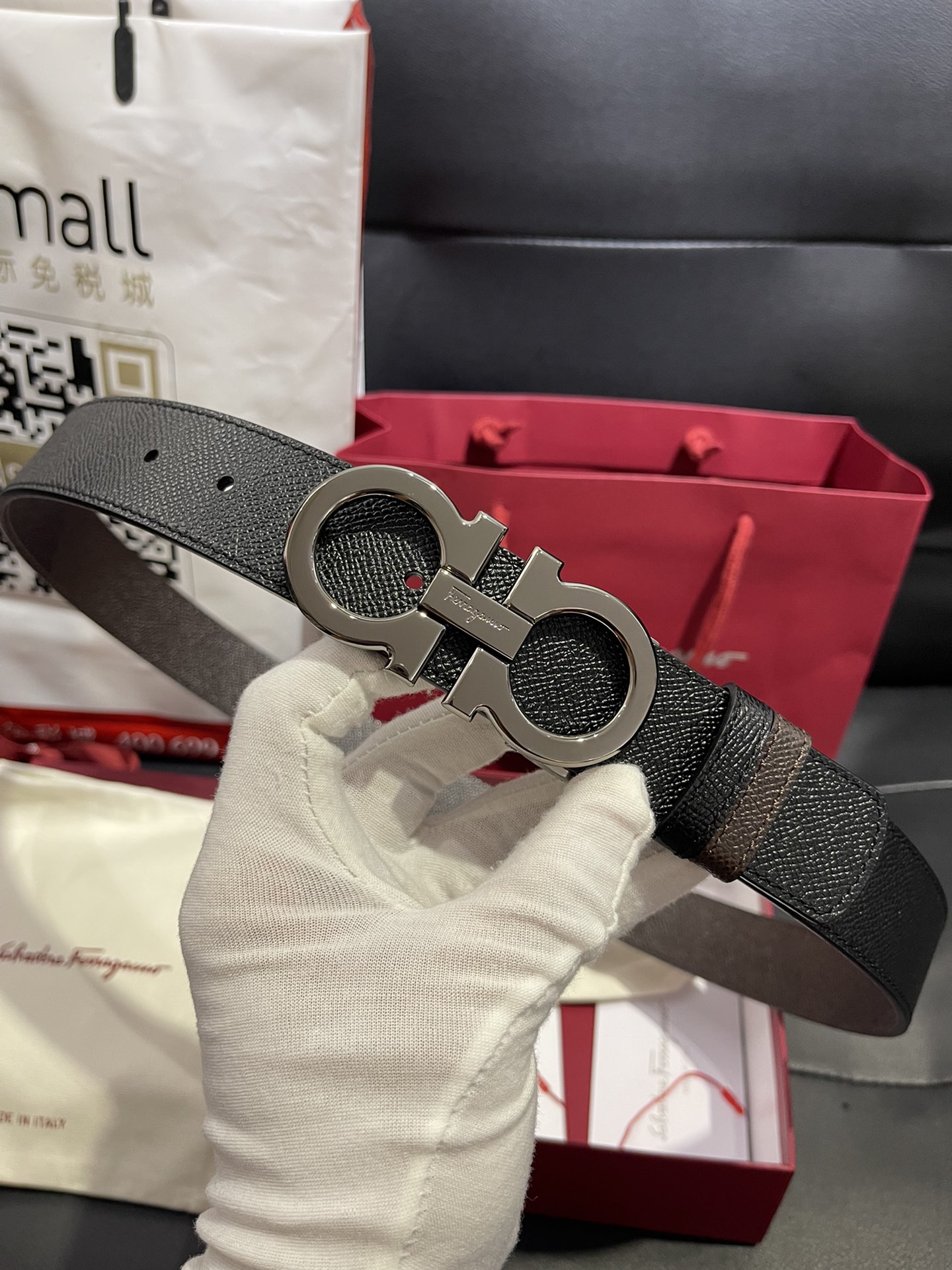 db9bf2_d82817ae3313495c8ef619e78e4a399cmv2.jpg Ferragamo Adjustable Gancini Leather Belt - Image 1