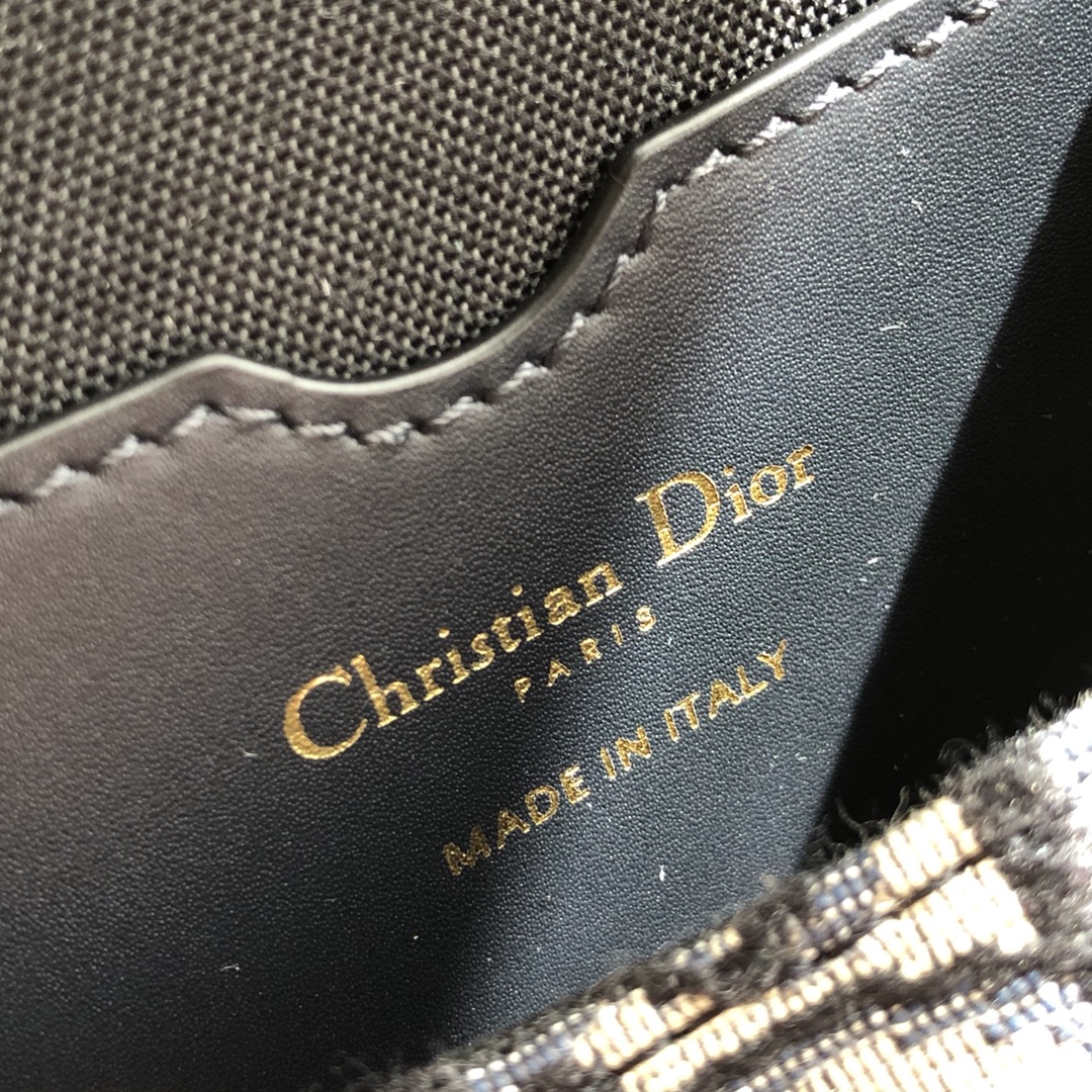 Dior Small Oblique Bobby Bag - Image 9