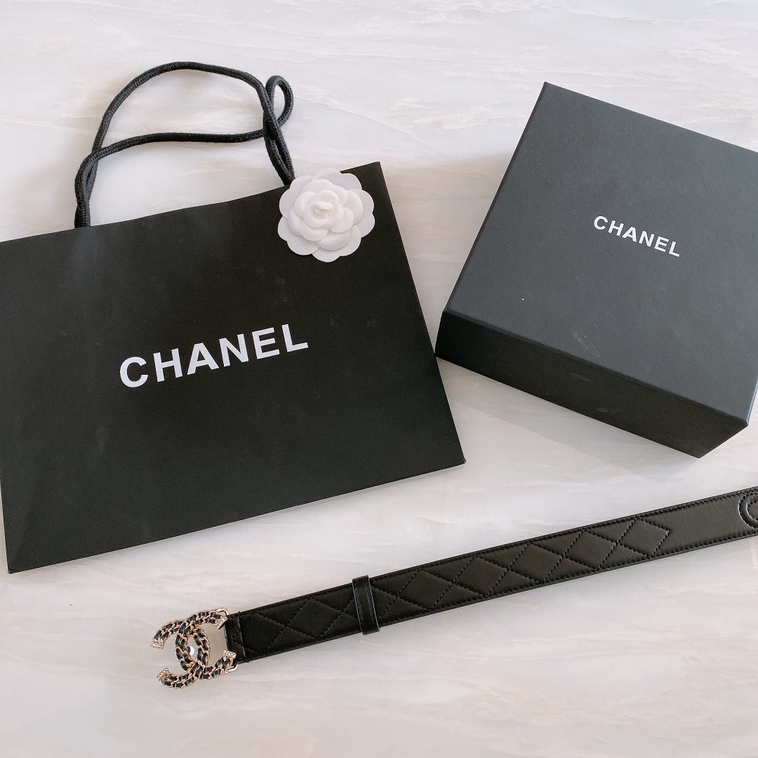 db9bf2_da255870e022428097f26246c90bc65bmv2.jpg Chanel Leather Belt - Image 1
