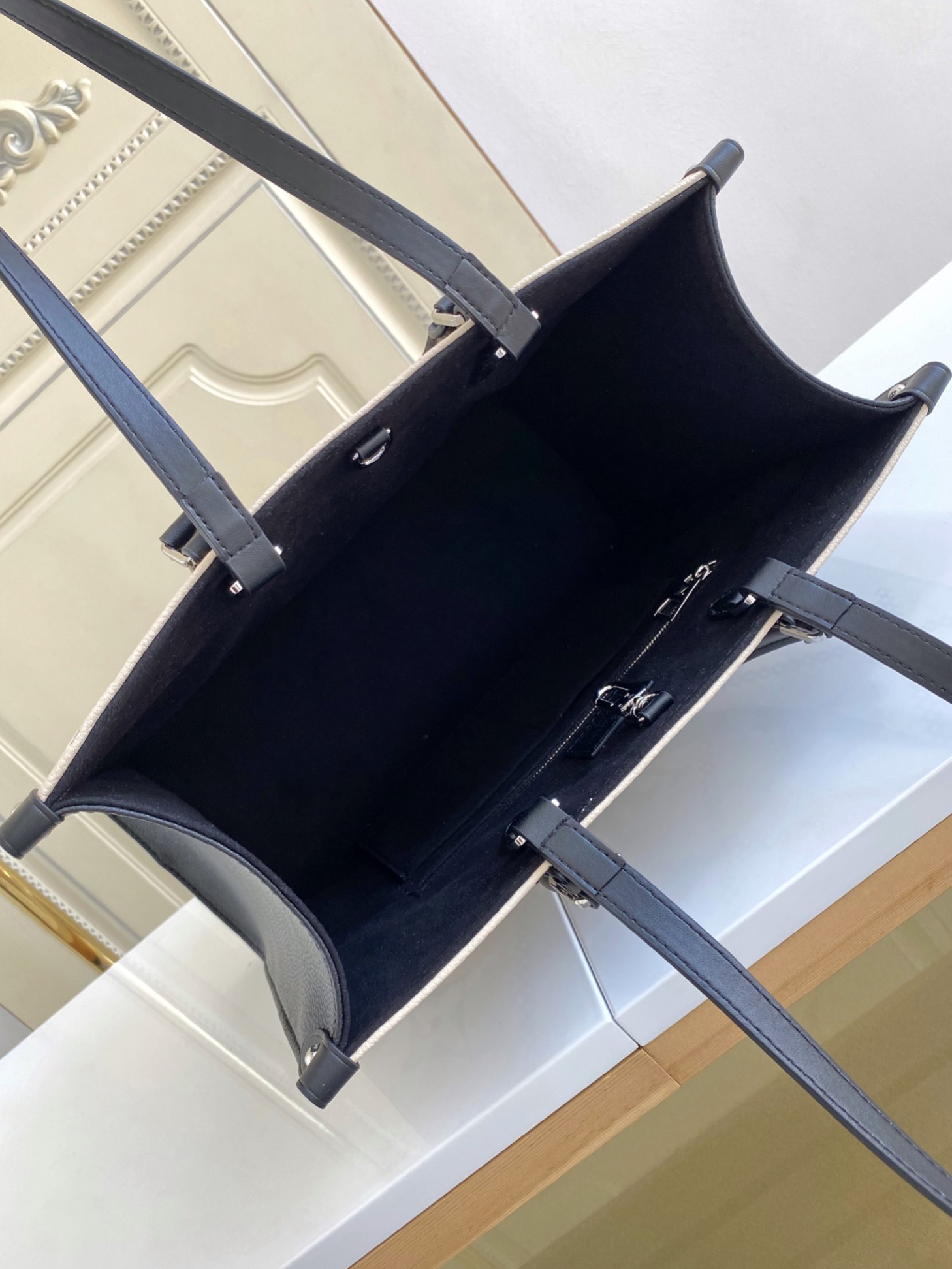 Louis Vuitton OnTheGo Medium Tote Bag - Image 8