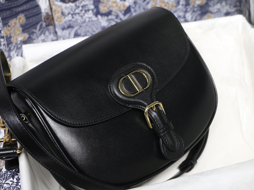 Dior Medium Bobby Bag in Black Leather - Image 5