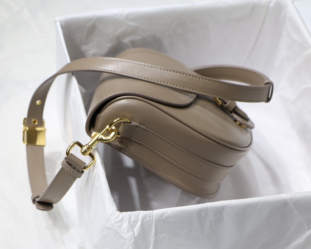 Dior Medium Bobby Bag in Warm Taupe Calfskin - Image 8