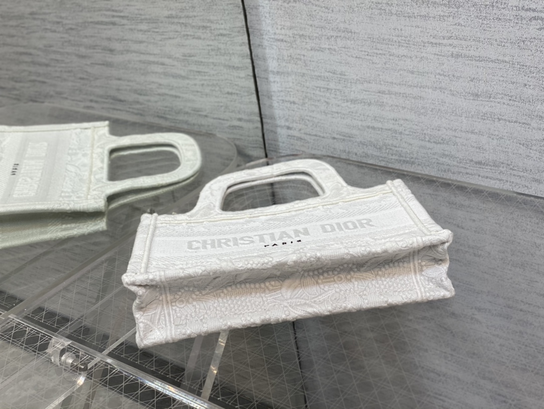 Dior Mini Tote Bag in White - Image 6