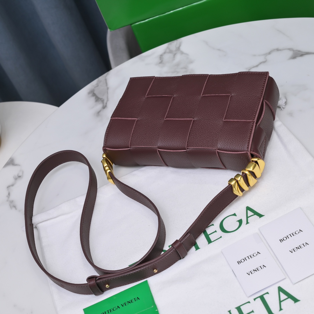 Bottega Veneta Bag - Image 4