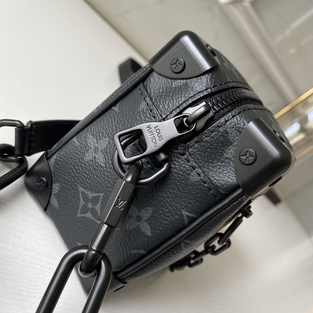 Louis Vuitton Resin Chain Strap Mini Soft Trunk - Image 6