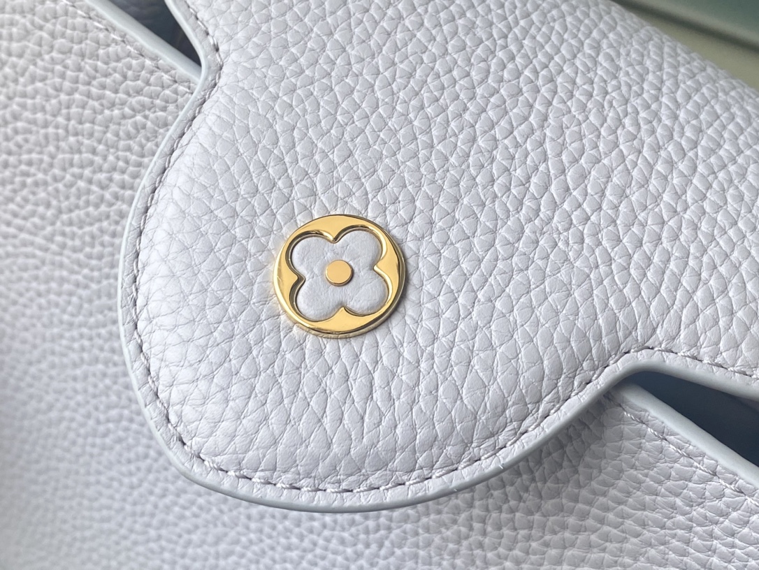 Louis Vuitton Capucines BB Small Handbag in Light Violet - Image 7