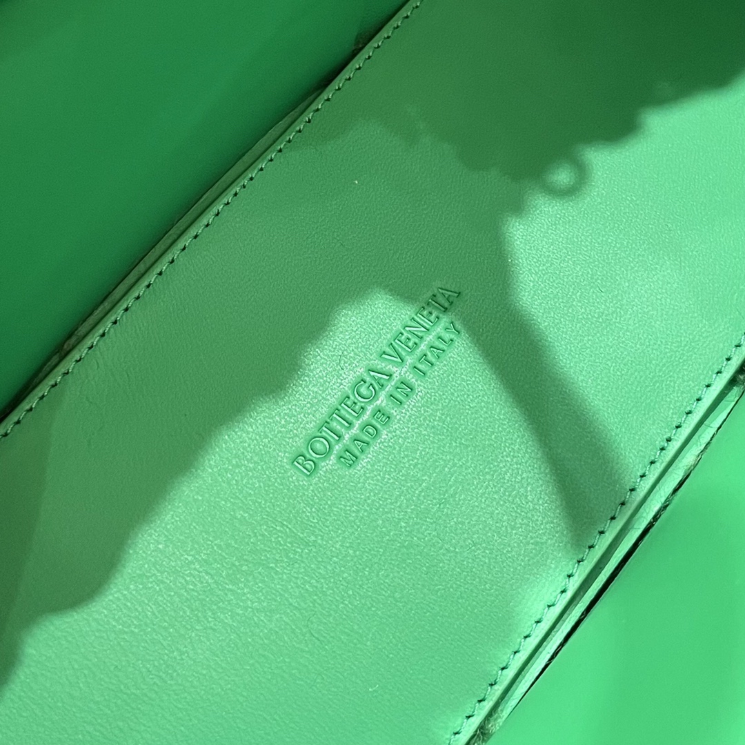 Bottega Veneta Bag - Image 10