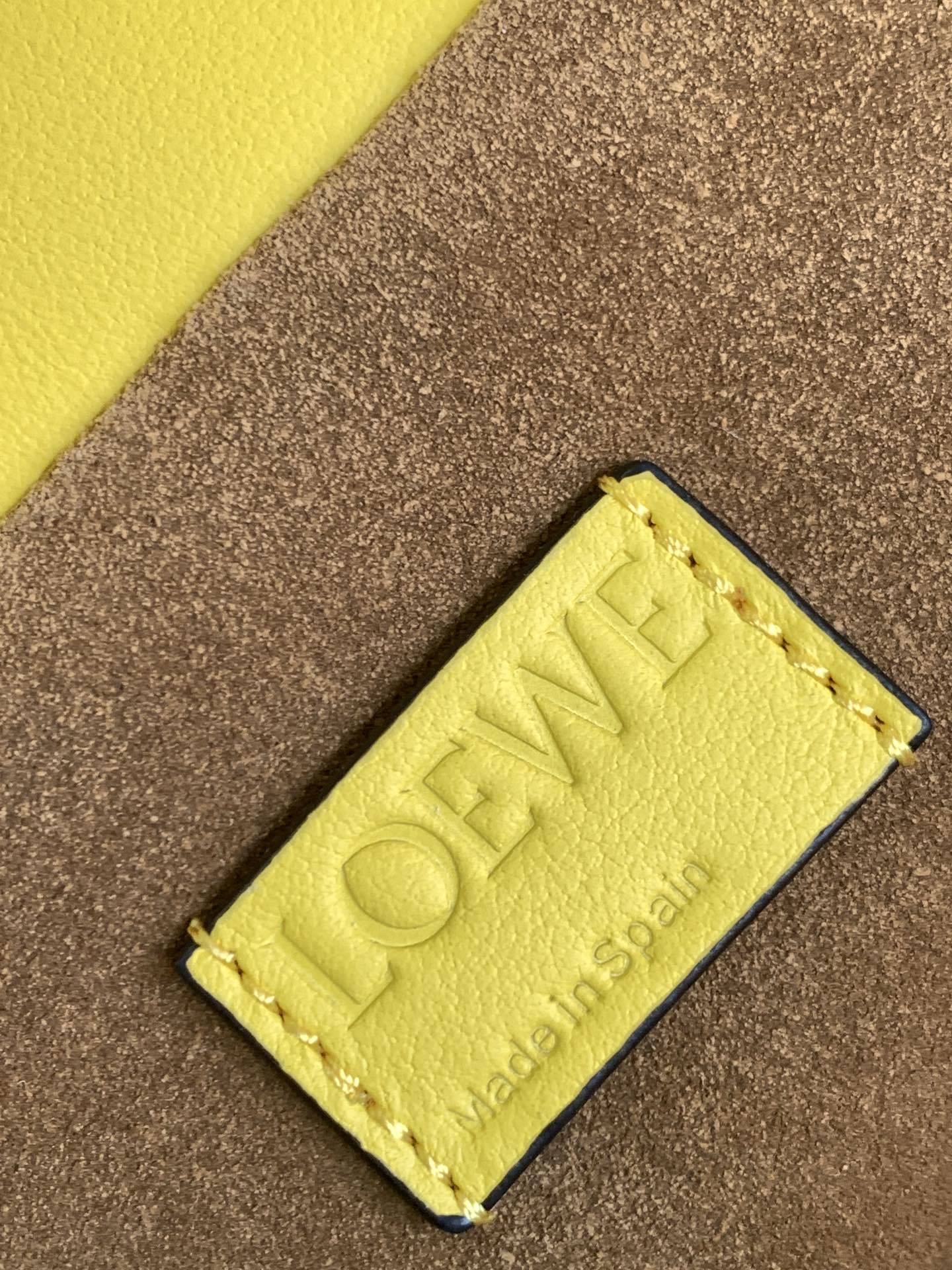 Loewe Large Flamenco Bag in Yellow Calfskin - Image 9