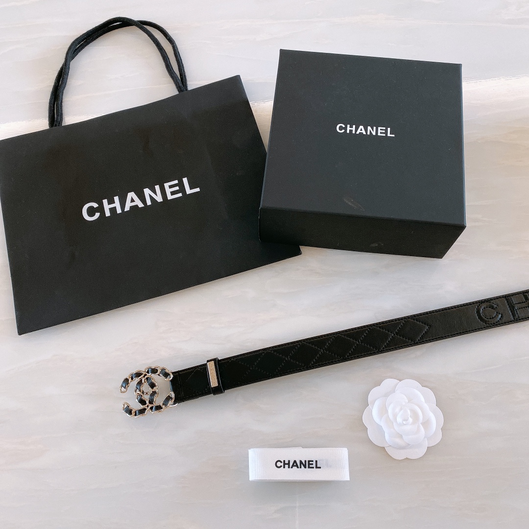 db9bf2_e6e00893f3cf4b1b9e1cd076c1aa02c5mv2.jpg Chanel Leather Belt - Image 1