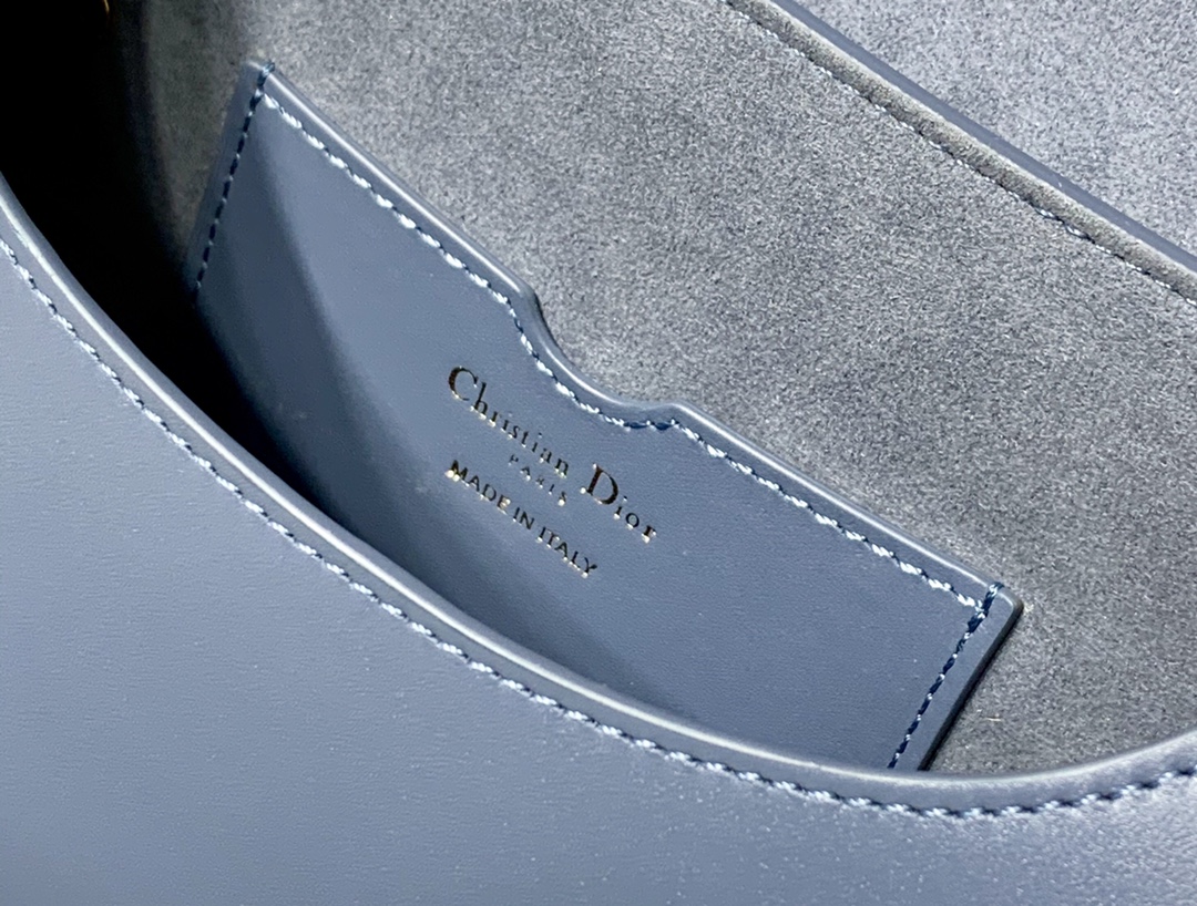 Dior Medium Bobby Bag in Retro Blue Leather - Image 9