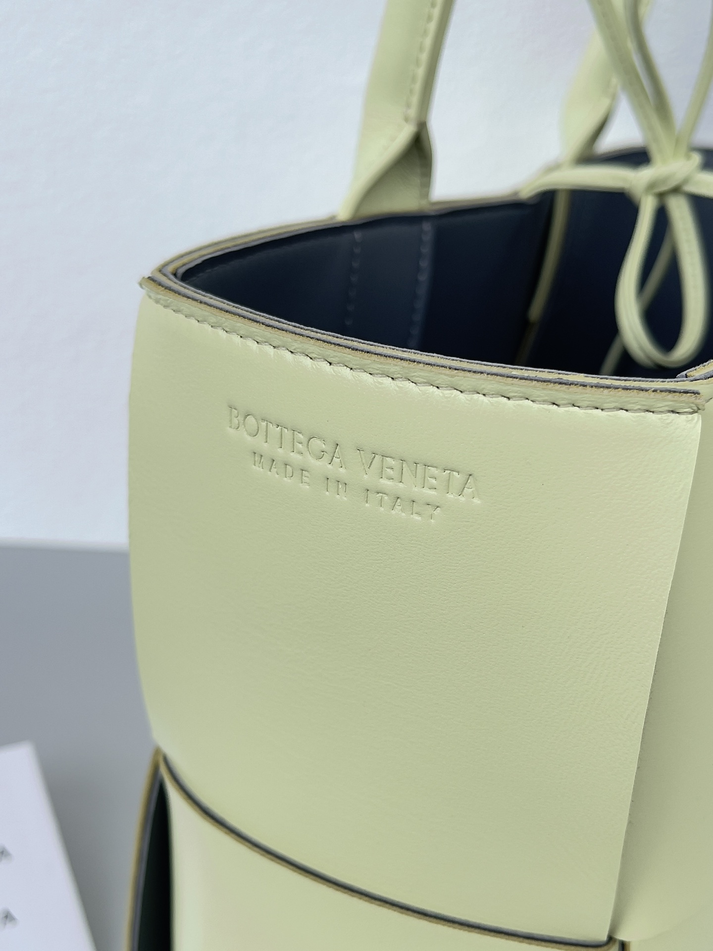 Bottega Veneta Bag - Image 9