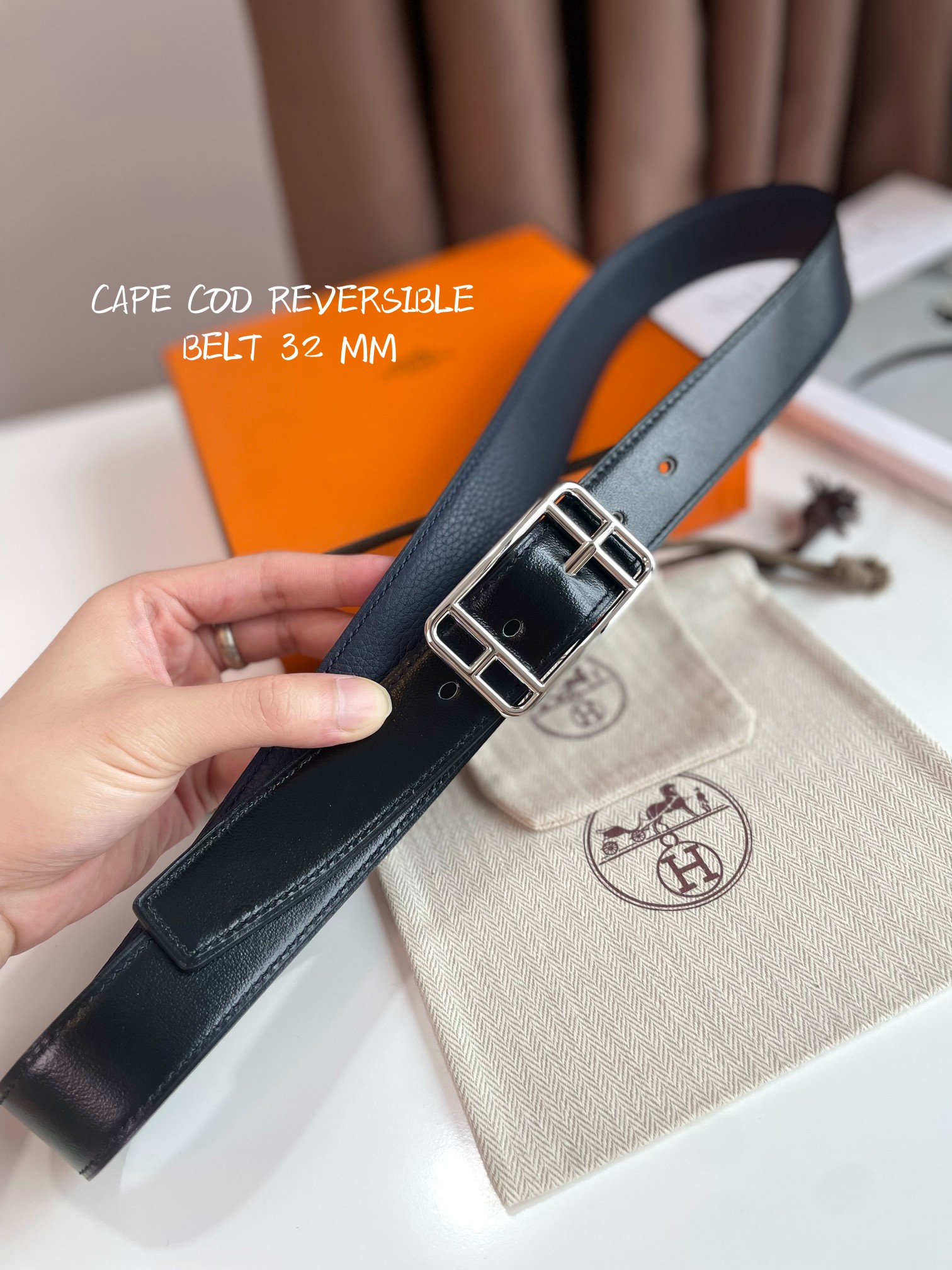 db9bf2_e8f79ebf86b6436e84c49de85853e4ccmv2.jpg Hermes Shoes - Image 1