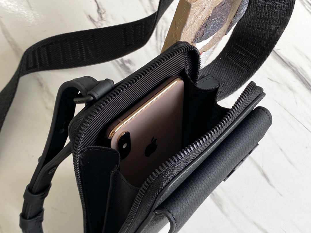 Louis Vuitton Aerogram Phone Case - Image 10