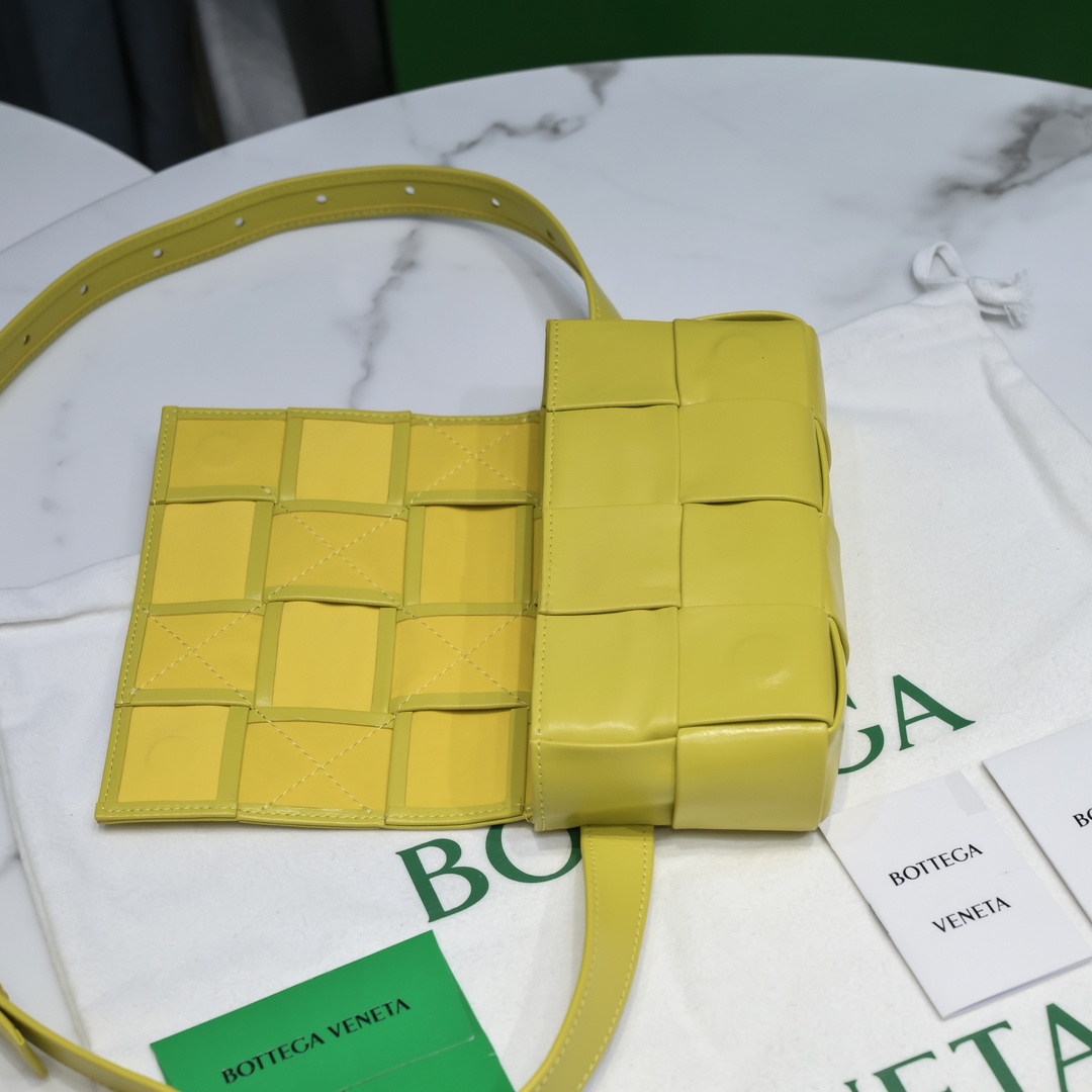 Bottega Veneta Bag - Image 7