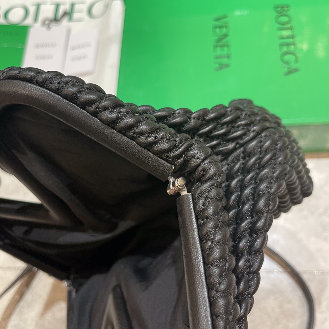 Bottega Veneta Bag - Image 10