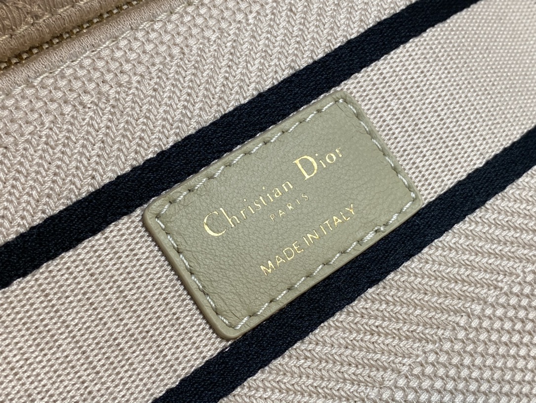 Lady Dior Small Furry Bag - Image 10