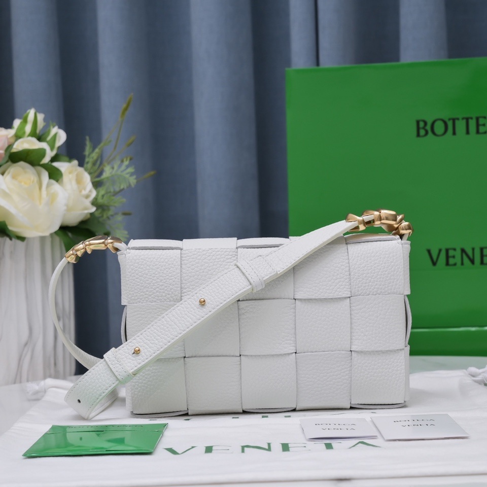 Bottega Veneta Padded Cassette Bag in White - Image 3