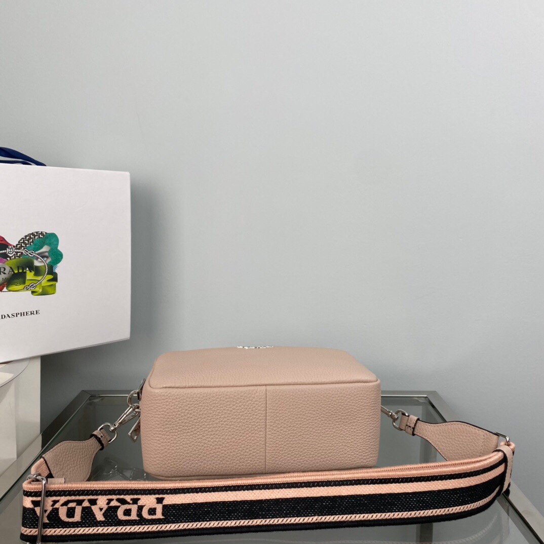 Prada Bags - Image 5