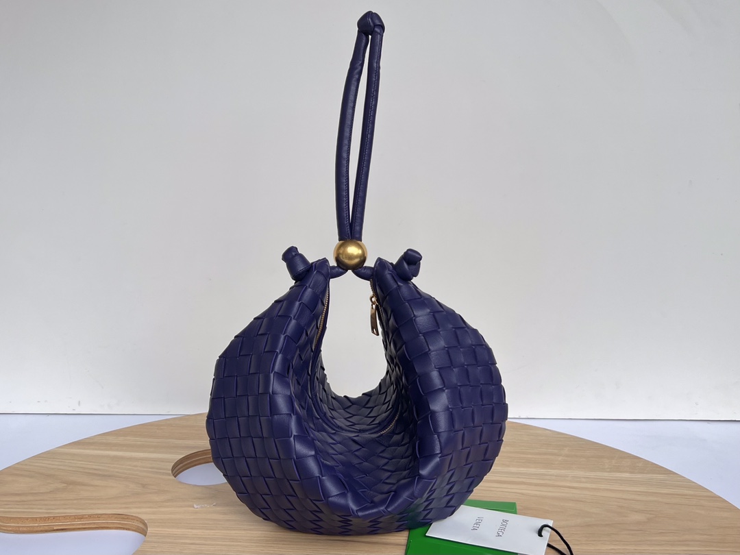Bottega Veneta Bag - Image 10