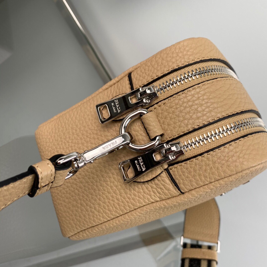 Prada Bags - Image 5