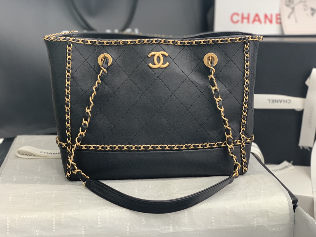 Chanel Small Leather Chain Shopping Bag in Black - Image 3