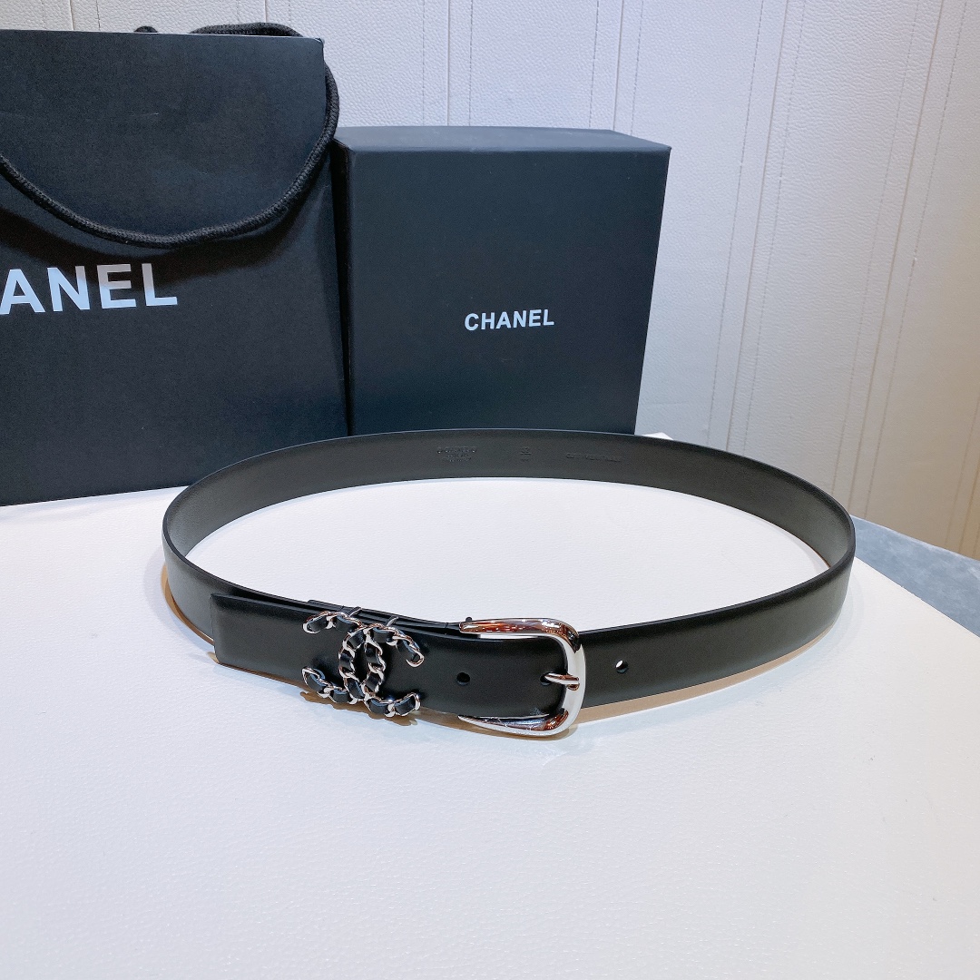 db9bf2_f382b043677a4191847f5f2b295122a8mv2.jpg Chanel Leather Belt - Image 1