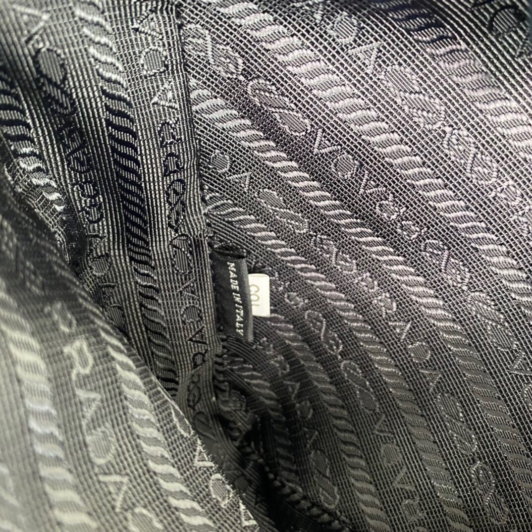 Prada Bag - Image 8