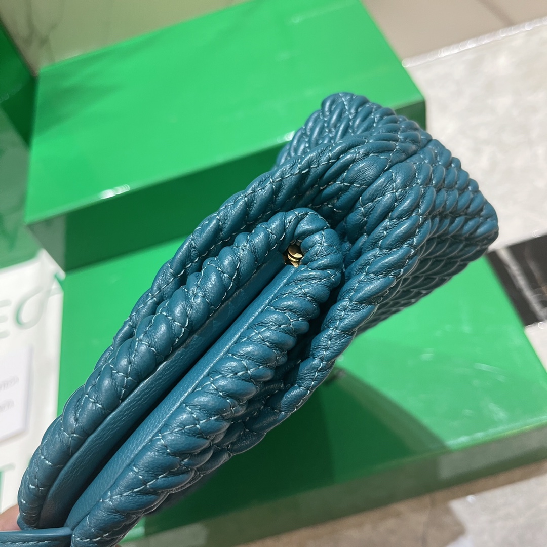 Bottega Veneta Bag - Image 10