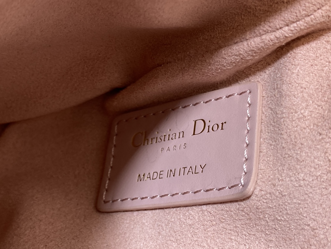 Dior Caro Tulip Bag 25 in Pink Calfskin - Image 6