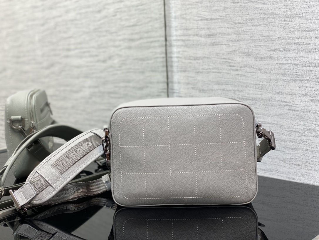 Dior Safari Messenger Bag - Image 3