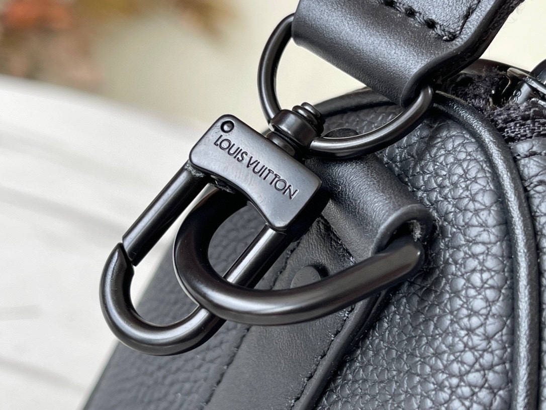 Louis Vuitton Keepall XS Travel Bag in Black - Image 7