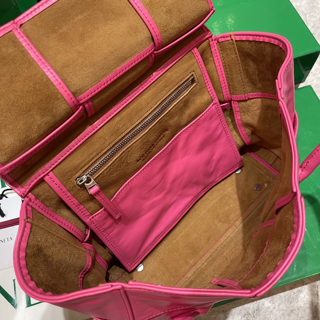 Bottega Veneta Bag - Image 10