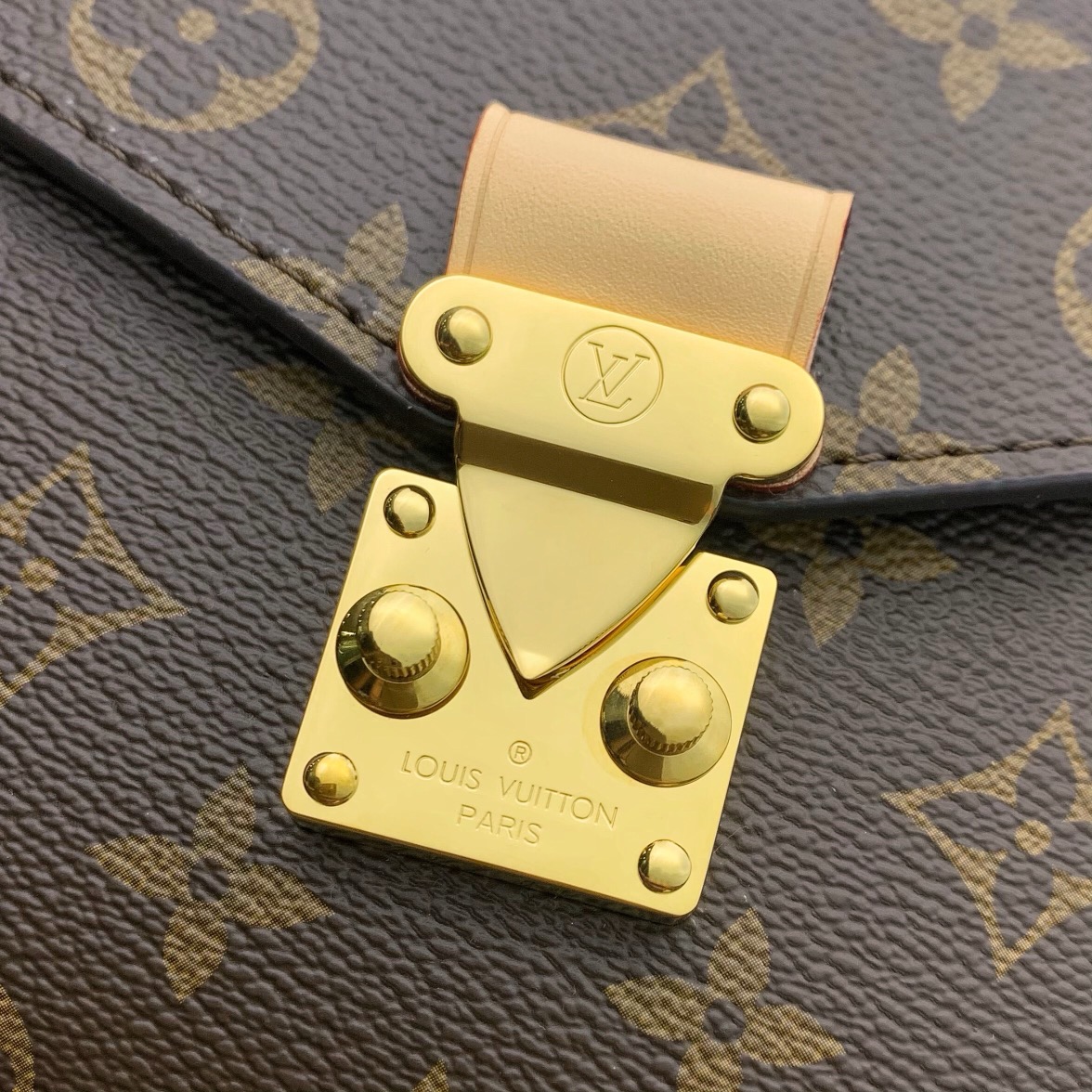 Louis Vuitton Pochette Metis Bag in Monogram Canvas - Image 7