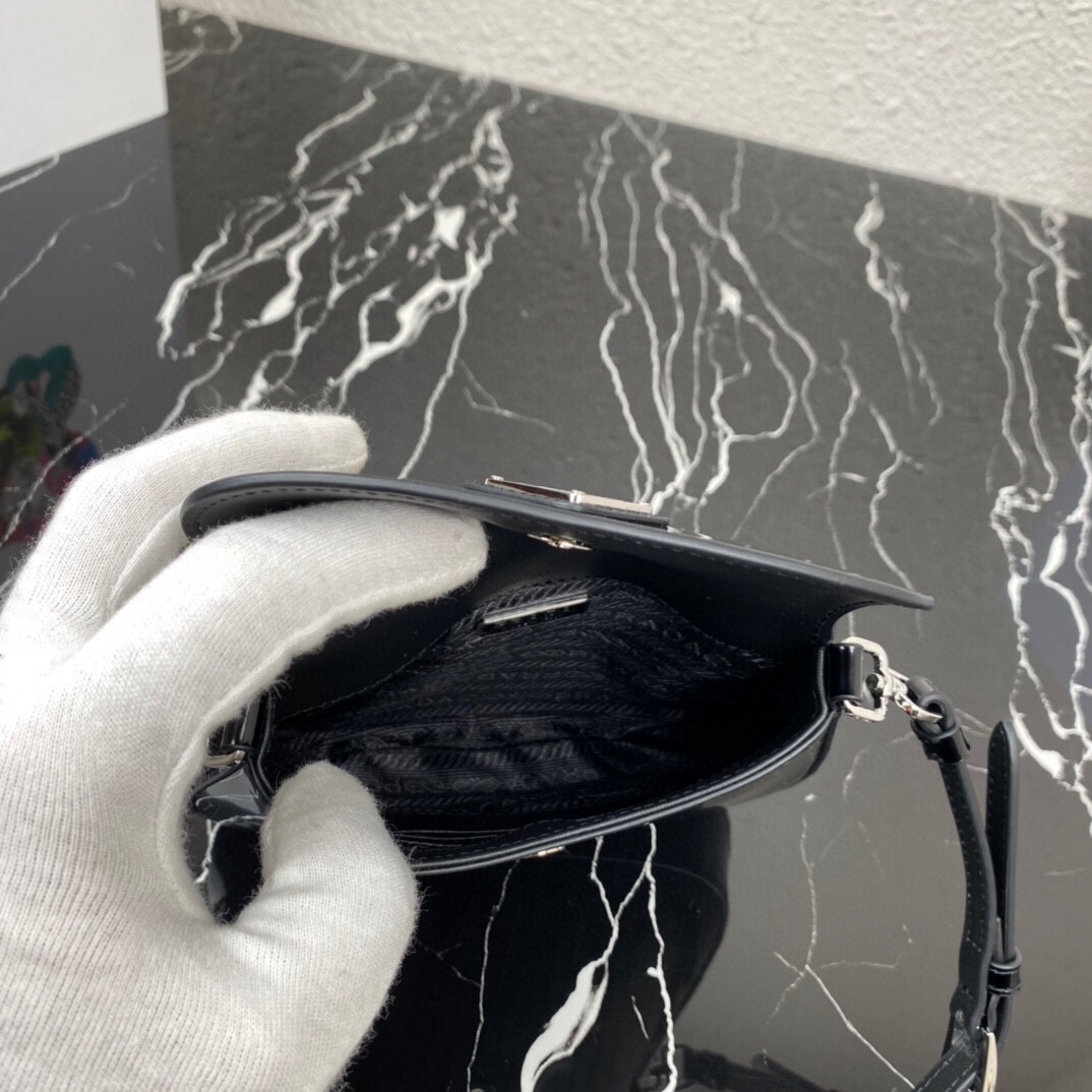 Prada Bags - Image 5