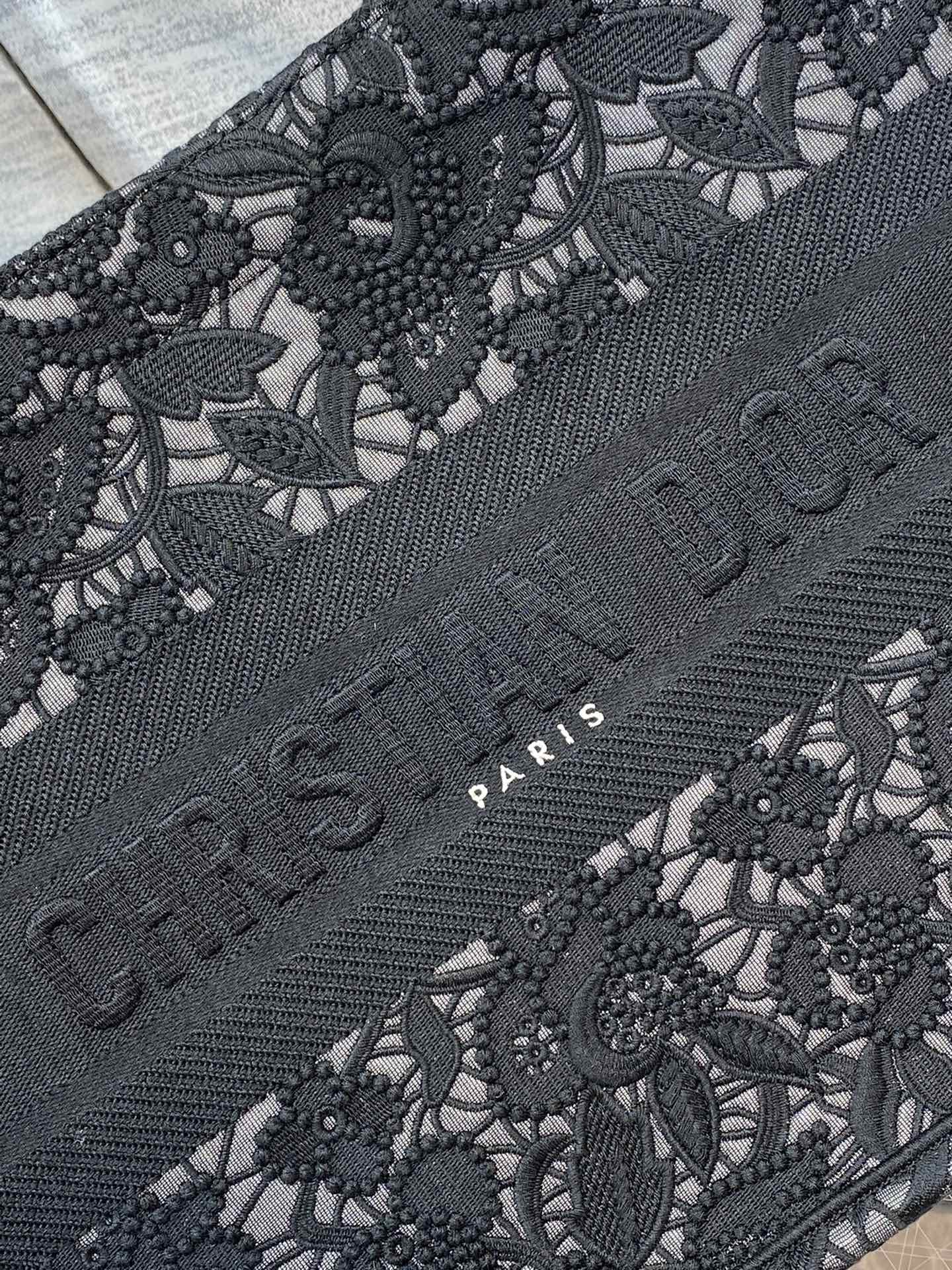 Dior Small Tote Bag in Black - Image 6