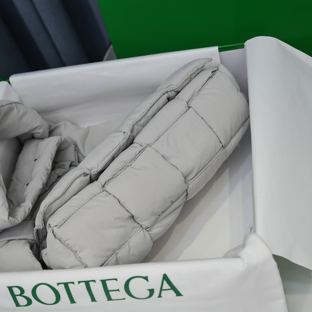 Bottega Veneta Padded Tech Cassette Bag in White - Image 7