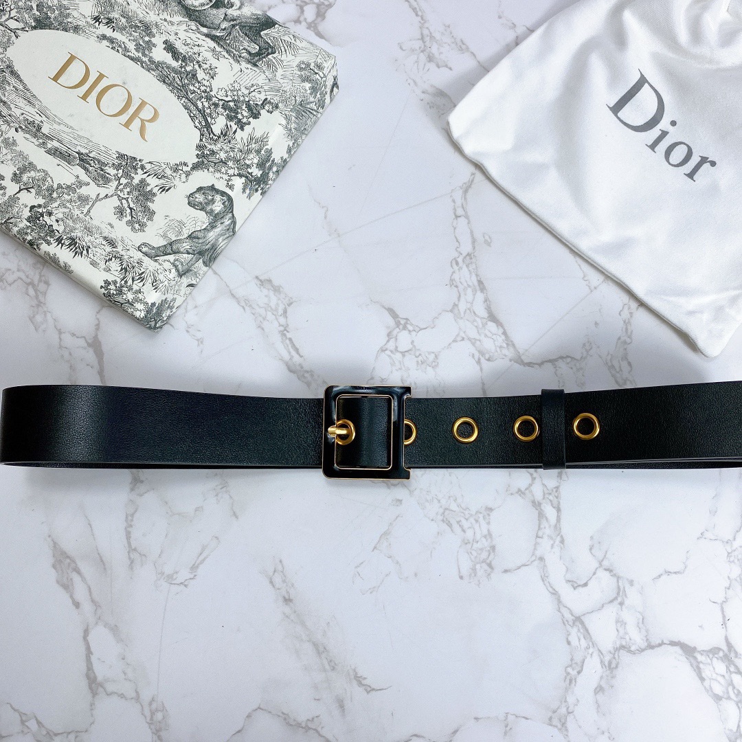 db9bf2_fc29ab4d654047249769169e22e3632cmv2.jpg Dior Leather Belt - Image 1