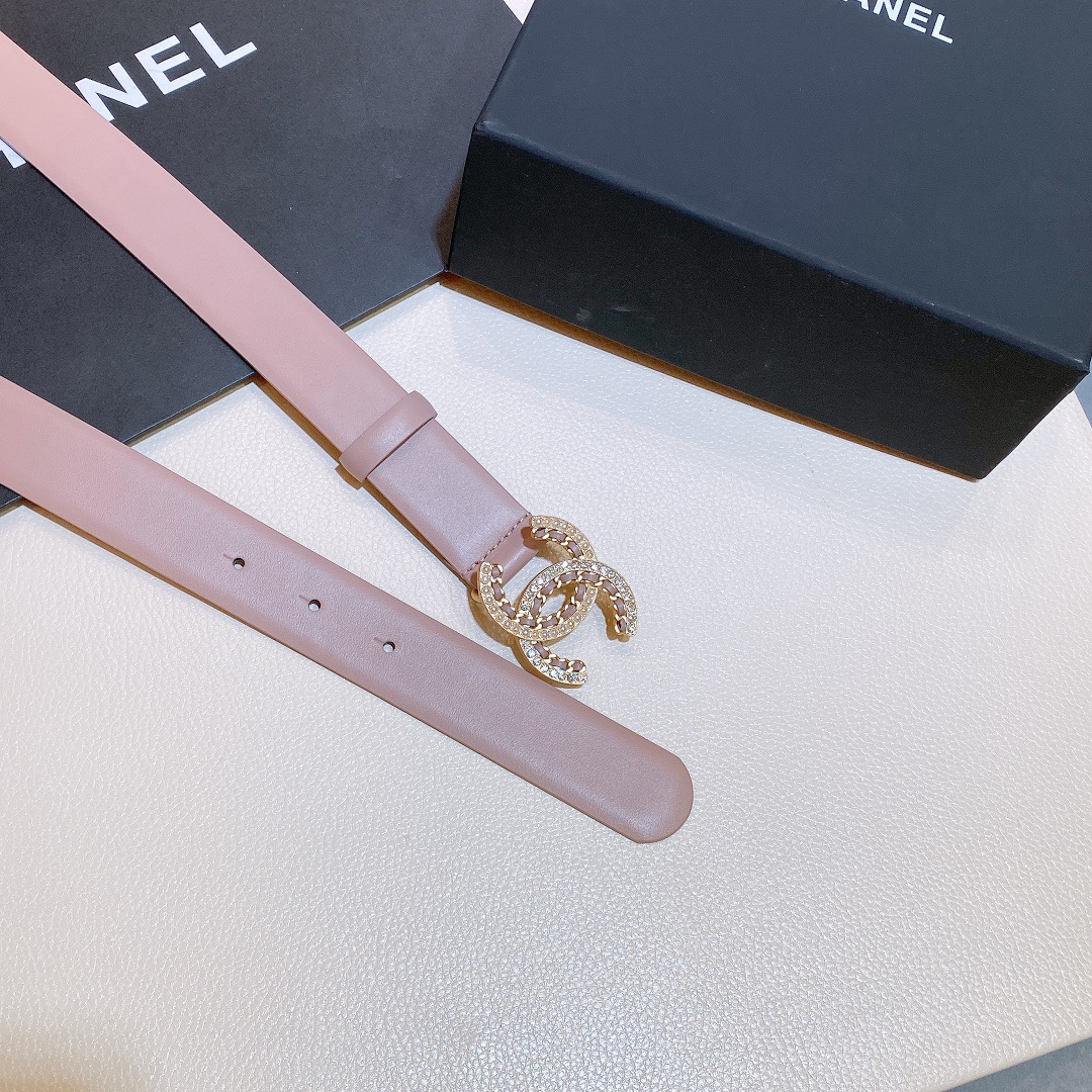 db9bf2_ffac14cf6d2f40c4915554f24a63b3b2mv2.jpg Chanel CC Buckle Leather Belt - Image 1