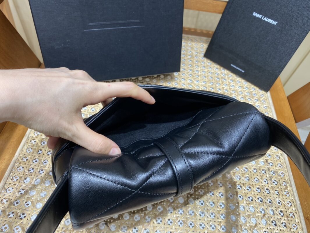YSL Le 57 Quilted Black – Detailed Show
