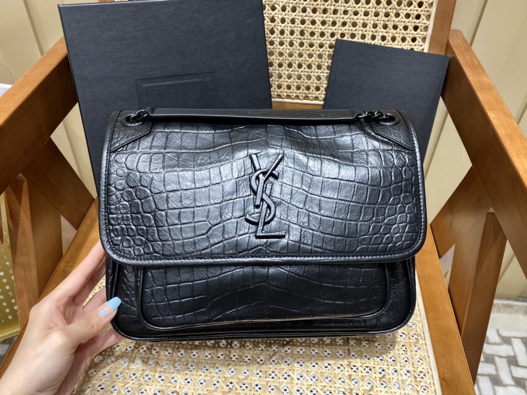 YSL Niki Medium 28 Black