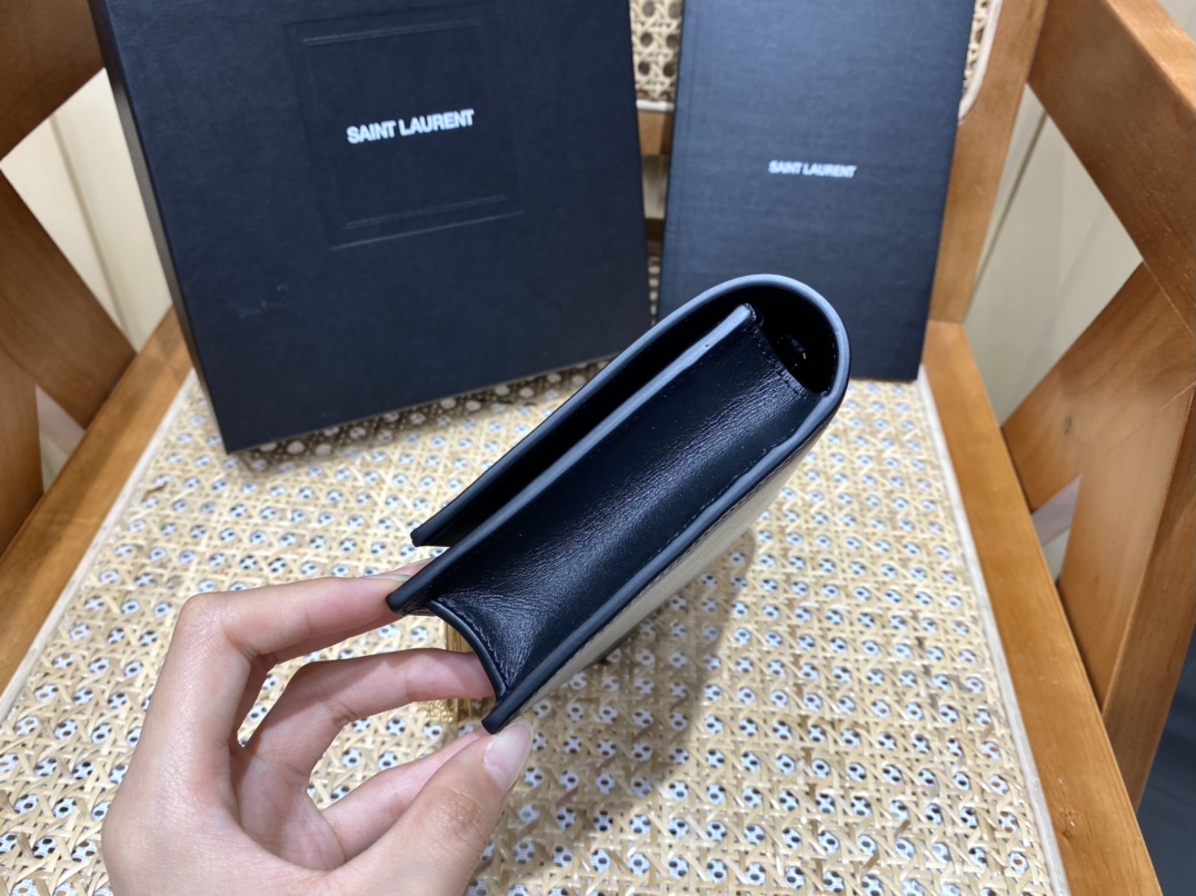 YSL Kate 19 Dark Blue - Image 4