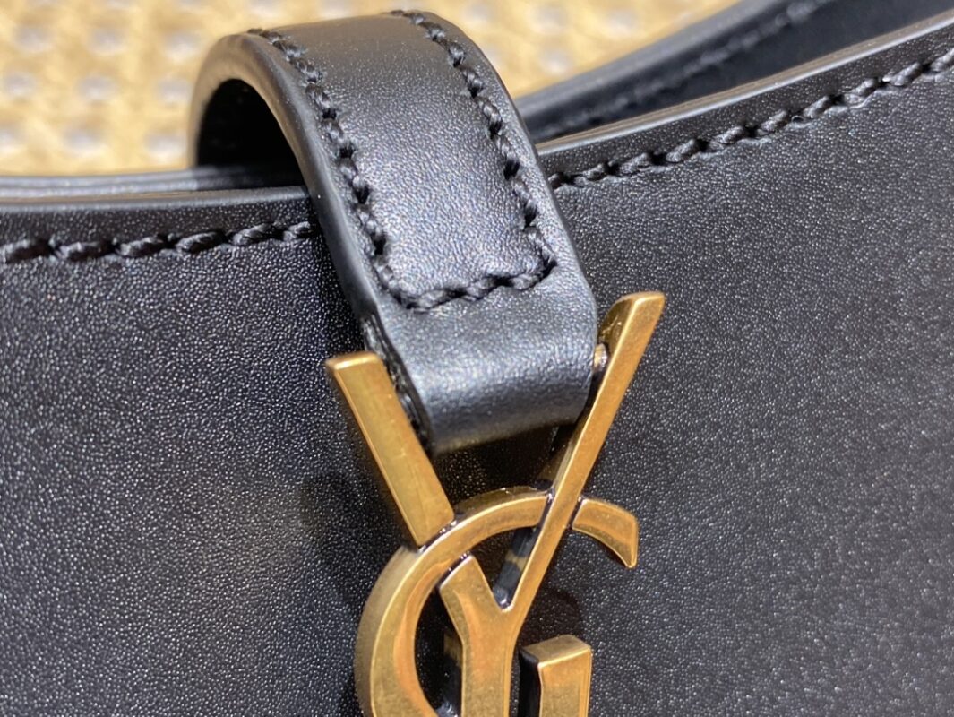 YSL Le 5 à 7 Mini – Detailed Show