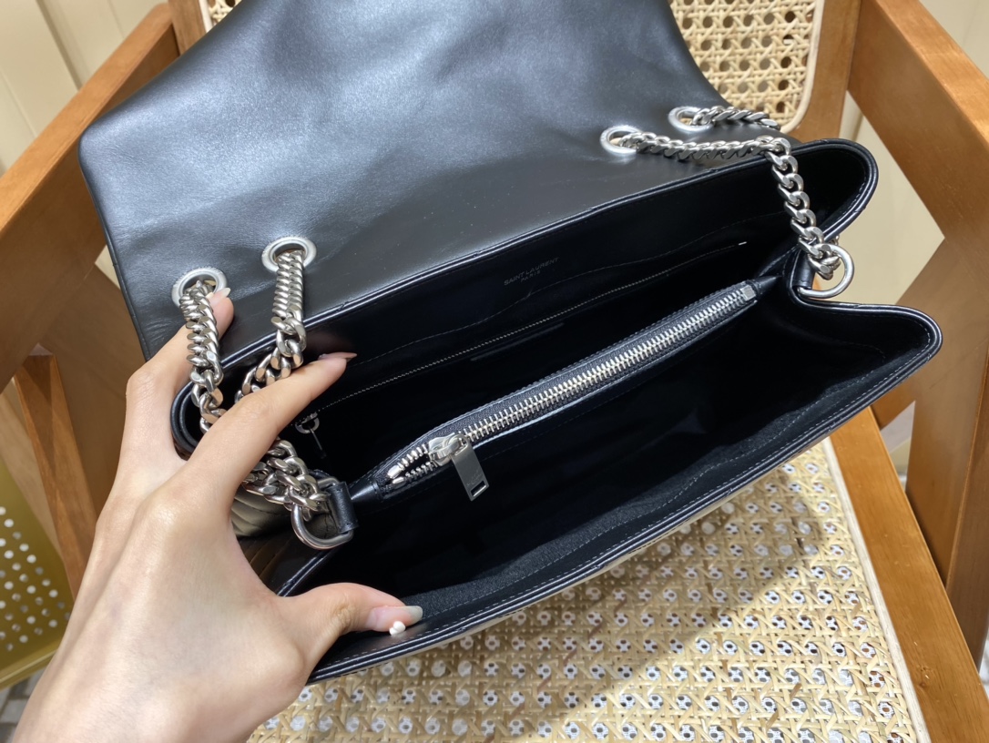 YSL Loulou 31 Black - Image 7