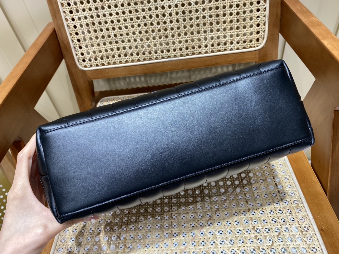 YSL Loulou 31 Black - Image 6