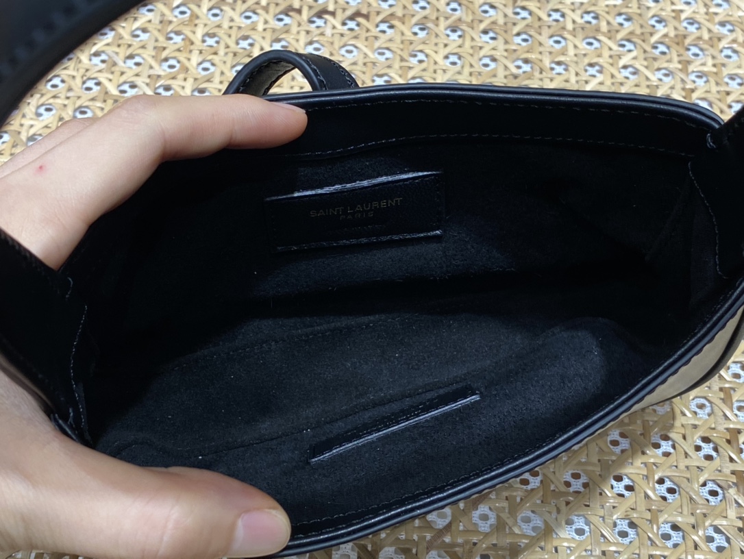 YSL Le 5 à 7 Mini Black - Image 8