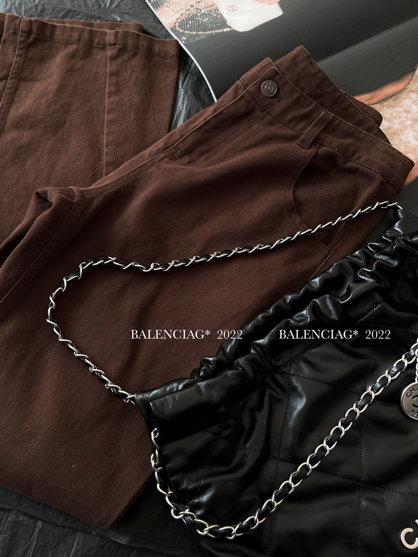 fb638e_019276ee08724c49b8deba4124138345mv2.jpg Balenciaga Dark Bfiwn Denim Jeans - Image 1