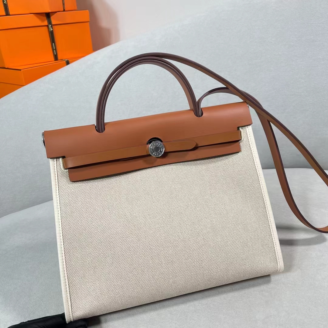 fb638e_02cf2aa62fd54485b1a91914fd1892efmv2.jpg Herbag 31 Hunter&Canvas Creamy Apricot&Golden Brown - Image 1