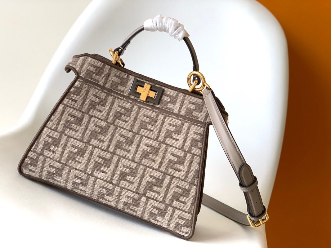 Fendi Peekaboo ISeeU Small Bag