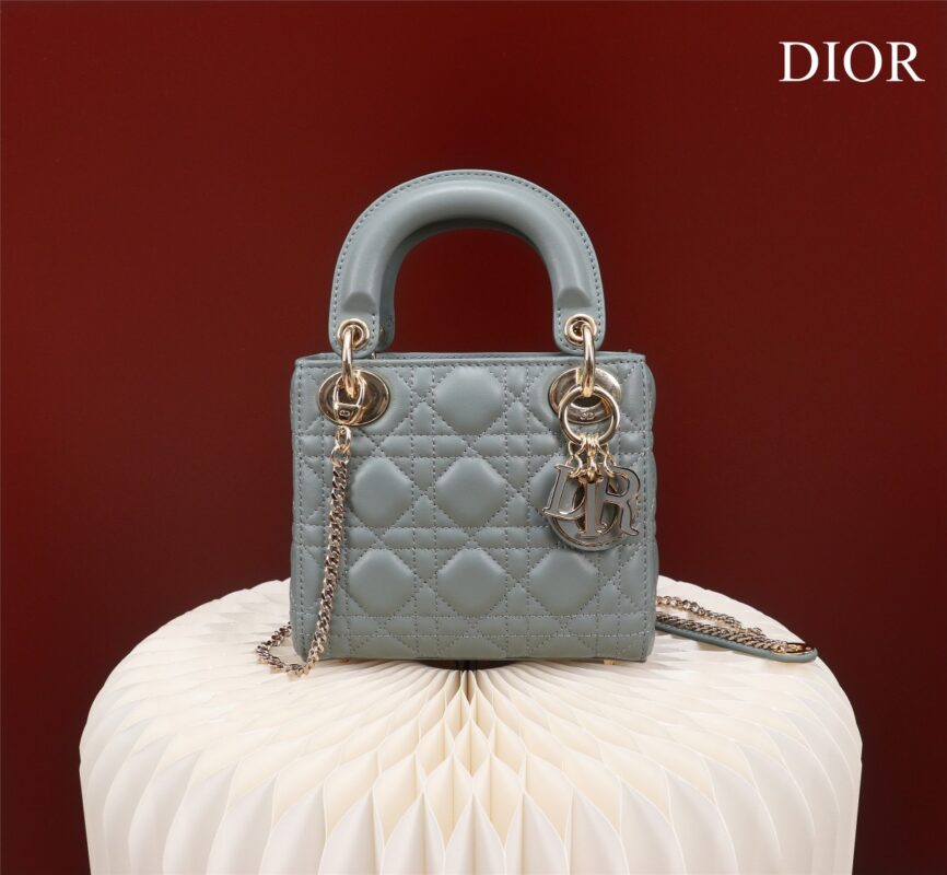 Lady Dior 17 Grey
